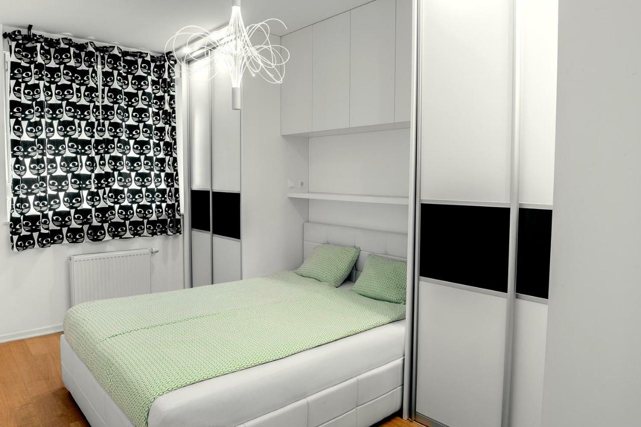 Flexible Selfcheckins 7 - Zagreb - Garage - Electric Vehicle Ccharger - Loggia - New - Luxury - Apartments Repinc 7 Kültér fotó