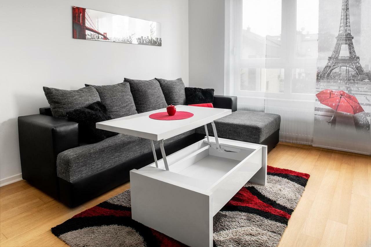 Flexible Selfcheckins 7 - Zagreb - Garage - Electric Vehicle Ccharger - Loggia - New - Luxury - Apartments Repinc 7 Kültér fotó